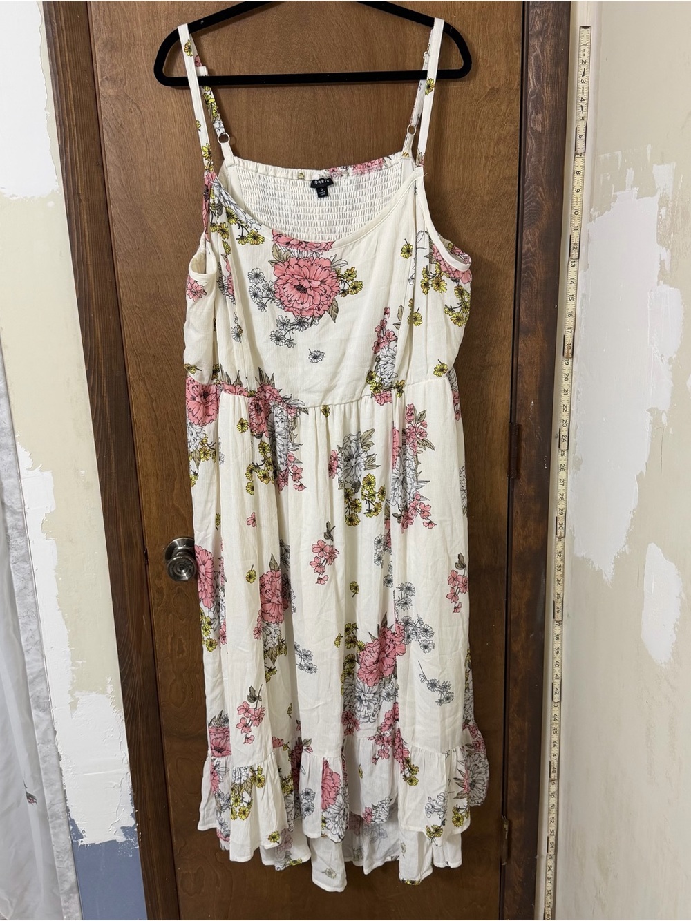 torrid 5 5X White Smocked Floral Hi-low dress